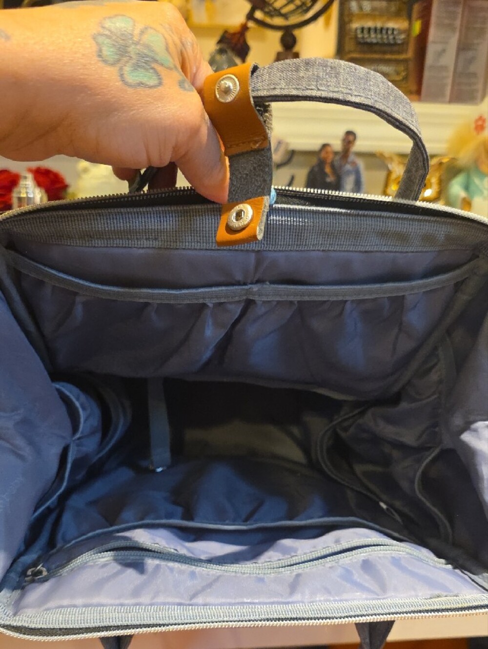 LEKEBABY Backpack with Arrow-Pattern Flap - Picture 11 of 13